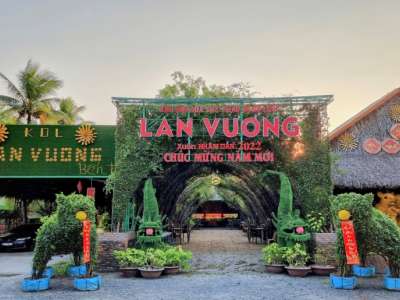 Khu du lịch sinh thái Lan Vương